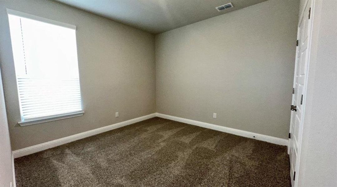 Spacious, unfurnished interior of a new home in Eagle Creek, Denton (Image 13). Spacious, unfurnished interior of a new home in Eagle Creek, Denton (Image 13).