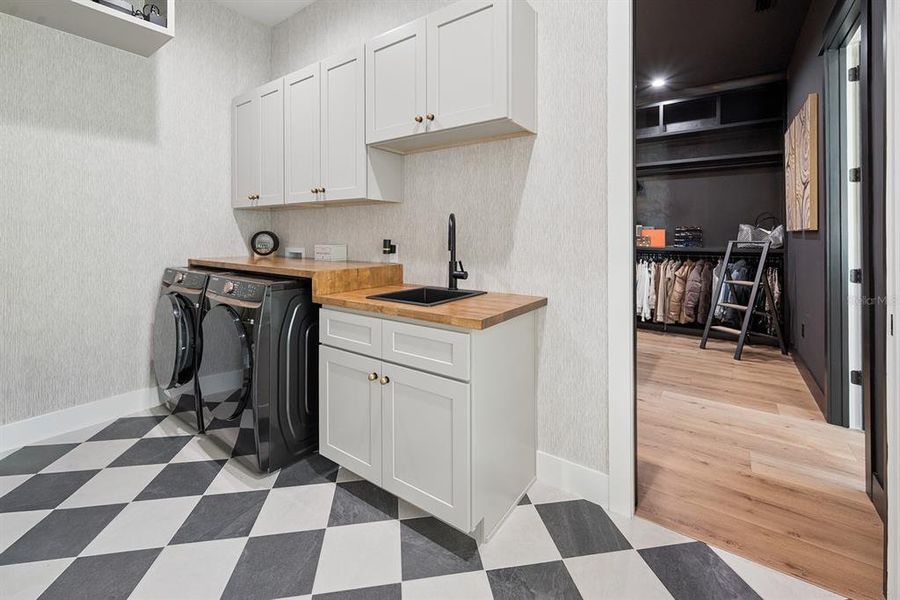 Furnished interior view inside a new home in , High Springs (Image 50).
