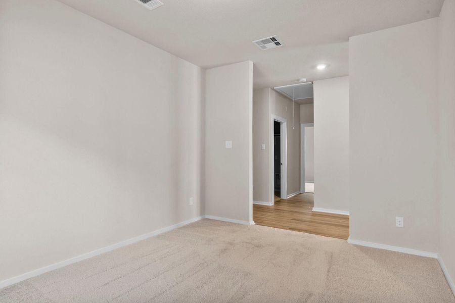 Spacious, unfurnished interior of a new home in Windrose Green, Angleton (Image 16).