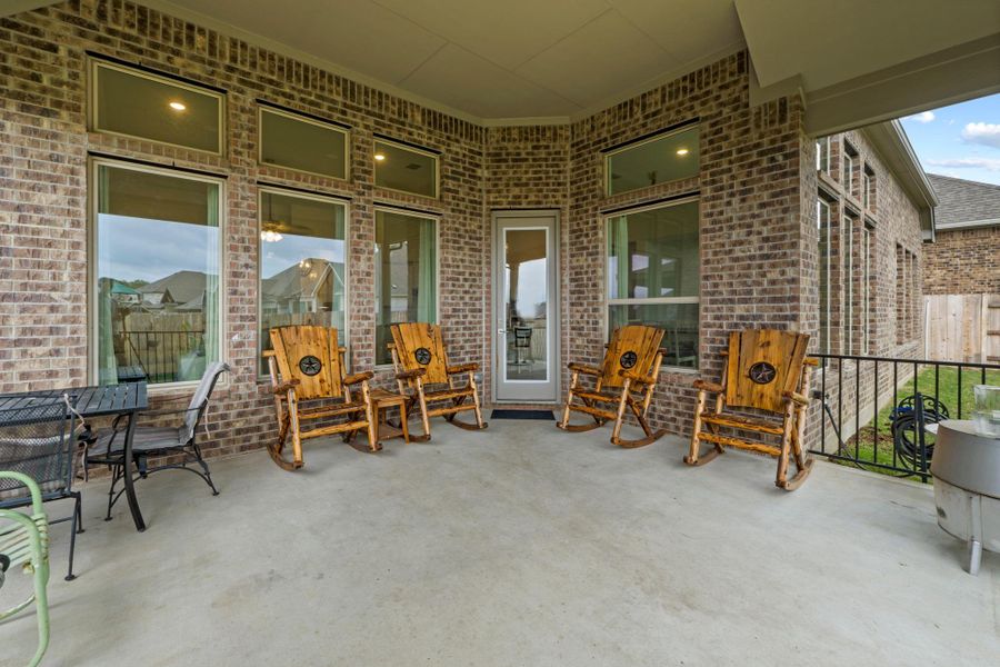 Overlooking a fully fenced, lush green lawn, it’s the ideal spot to watch the Texas sunsets while enjoying the gentle Hill Country breeze.