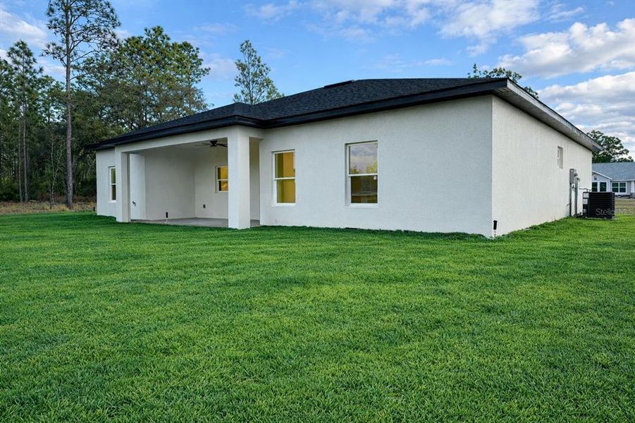 Exterior details and patio area of a home in , Citrus Springs (Image 3). Exterior details and patio area of a home in , Citrus Springs (Image 3).