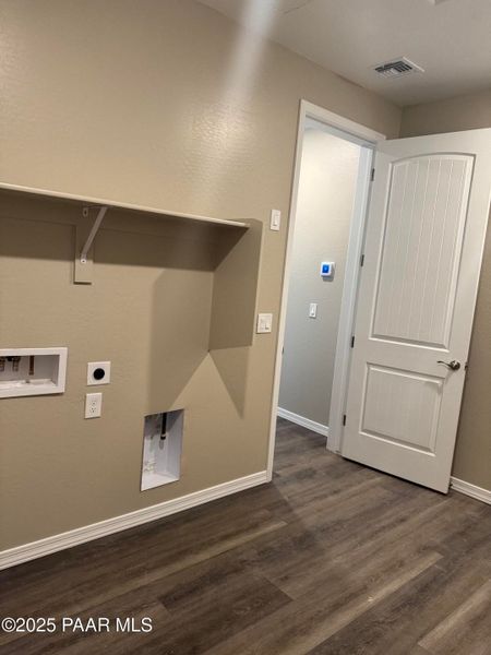 Spacious, unfurnished interior of a new home in Westwood, Prescott (Image 24).