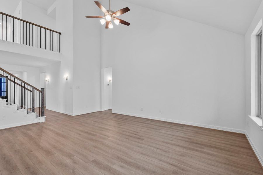 Spacious, unfurnished interior of a new home in Austin Point, Richmond (Image 20).