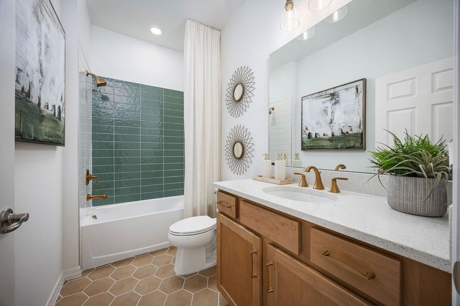Representative furnished interior of a home built from the Sabal by Risewell Homes in Cypress Bluff, Groveland (Image 7).