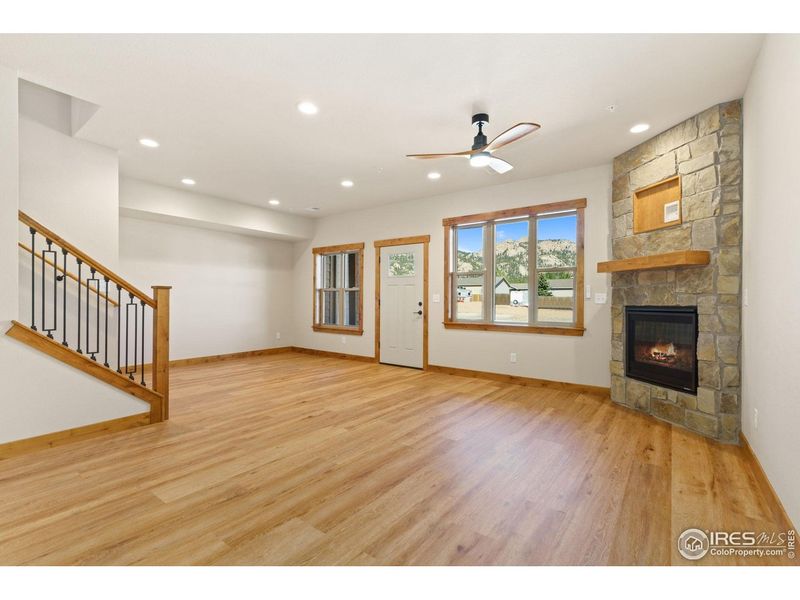 Spacious, unfurnished interior of a new home in , Estes Park (Image 10).