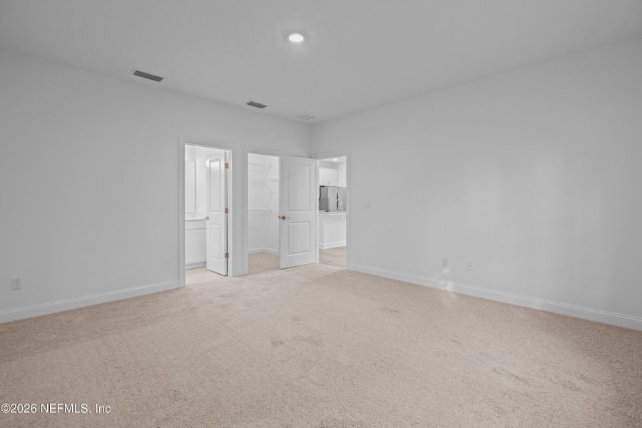 Spacious, unfurnished interior of a new home in , St. Augustine (Image 20).