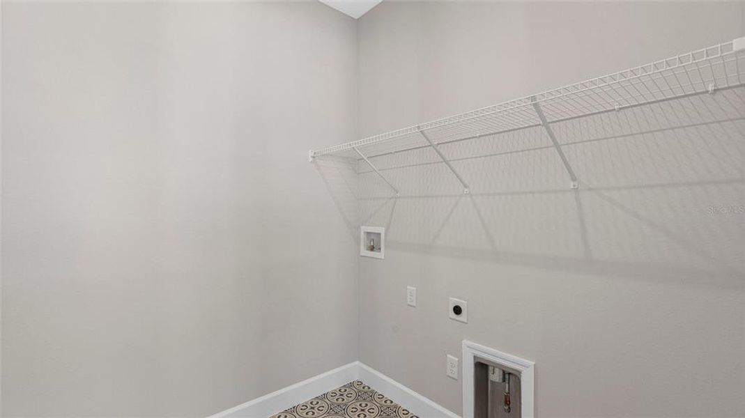 Spacious, unfurnished interior of a new home in Cresswind at Hammock Oaks, Lady Lake (Image 16).