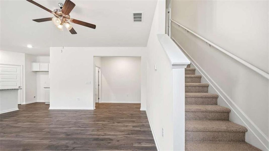 Spacious, unfurnished interior of a new home in Inverness at Sugarloaf, Lawrenceville (Image 17).