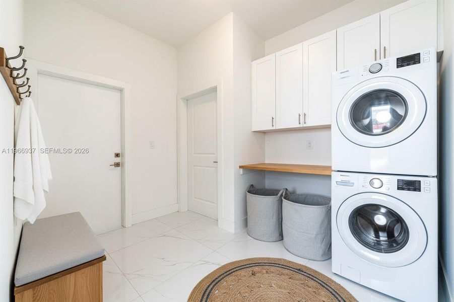 Furnished interior view inside a new home in , Homestead (Image 11).