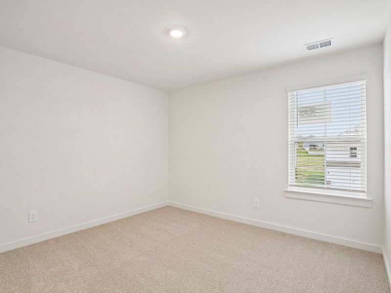 Spacious, unfurnished interior of a new home in Crestview - Ridge Series, Hermitage (Image 13).