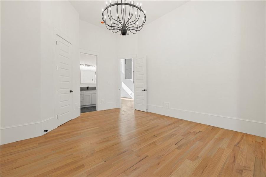 Spacious, unfurnished interior of a new home in , Milton (Image 84).