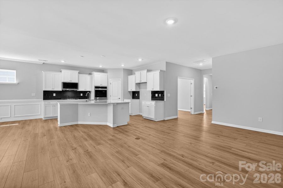 Spacious, unfurnished interior of a new home in Roselyn, Lancaster (Image 20).