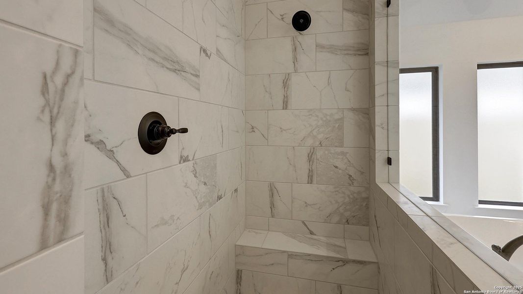 Image 27 of a home in Haby Hill 60'. Image 27 of a home in Haby Hill 60'.