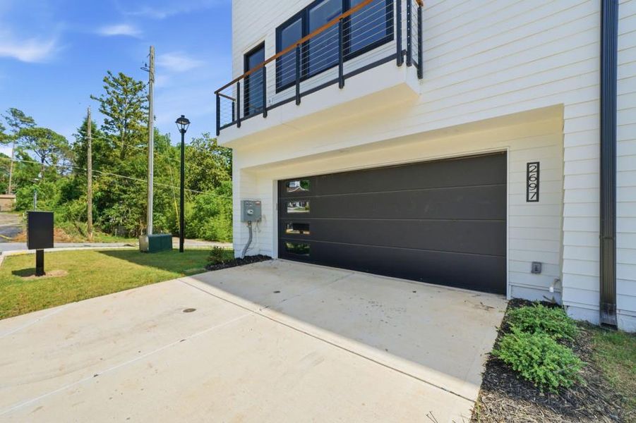 Exterior details and patio area of a home in , Decatur (Image 30).