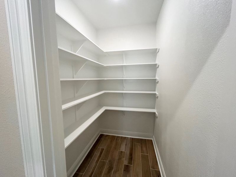 Spacious, unfurnished interior of a new home in Natureview, Freeport (Image 17).