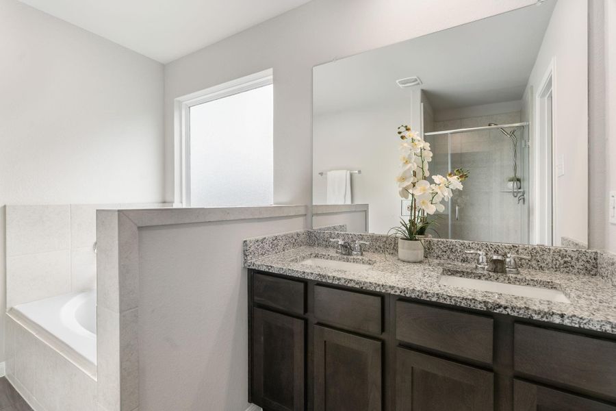 Furnished interior view inside a new home in Madison Bend, Conroe (Image 4). Furnished interior view inside a new home in Madison Bend, Conroe (Image 4).