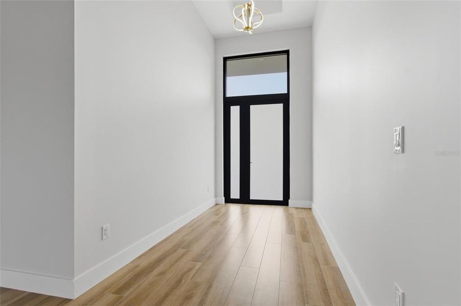 Spacious, unfurnished interior of a new home in , Port Charlotte (Image 30).