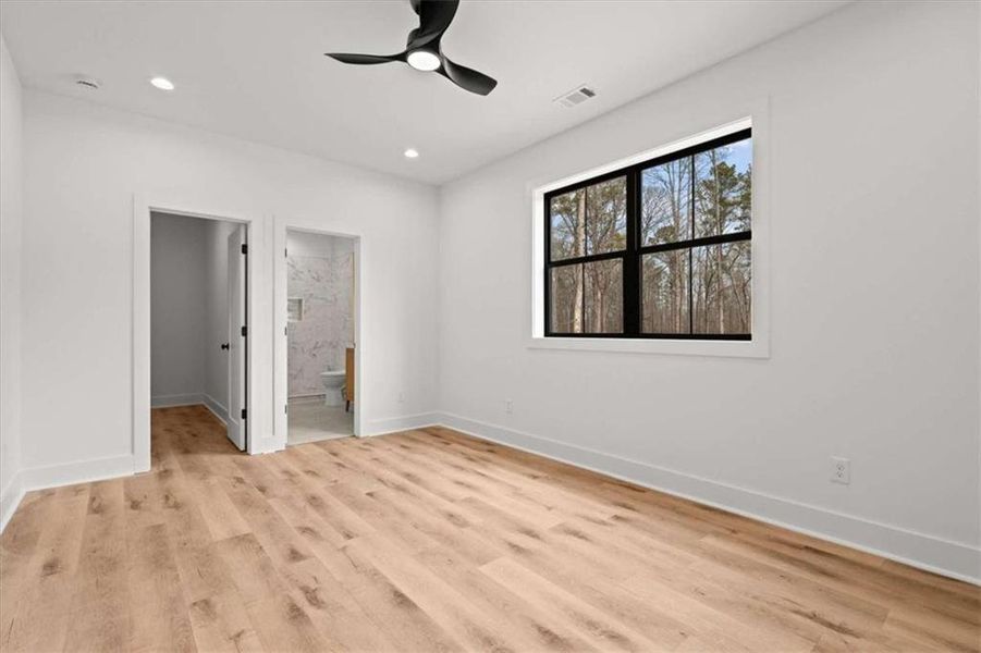 Spacious, unfurnished interior of a new home in , Waco (Image 15).