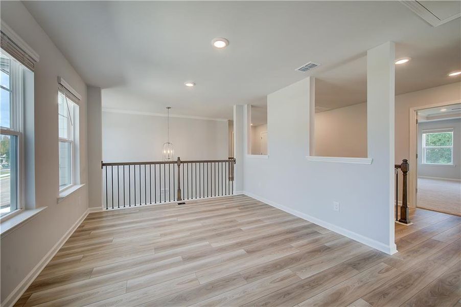 Spacious, unfurnished interior of a new home in Northcroft, Loganville (Image 29).