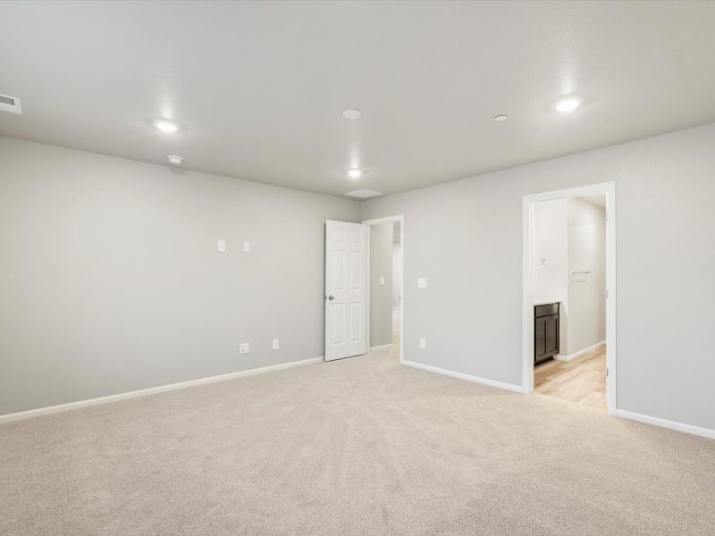 Spacious, unfurnished interior of a new home in Buffalo Highlands: The Flora Collection, Commerce City (Image 14). Spacious, unfurnished interior of a new home in Buffalo Highlands: The Flora Collection, Commerce City (Image 14).