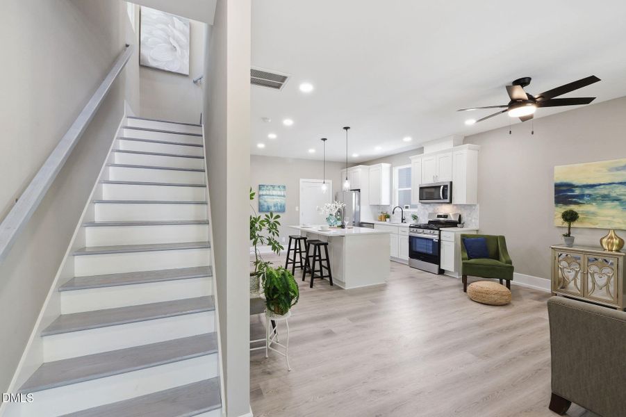 17-web-or-mls-P1127603 17-web-or-mls-P1127603