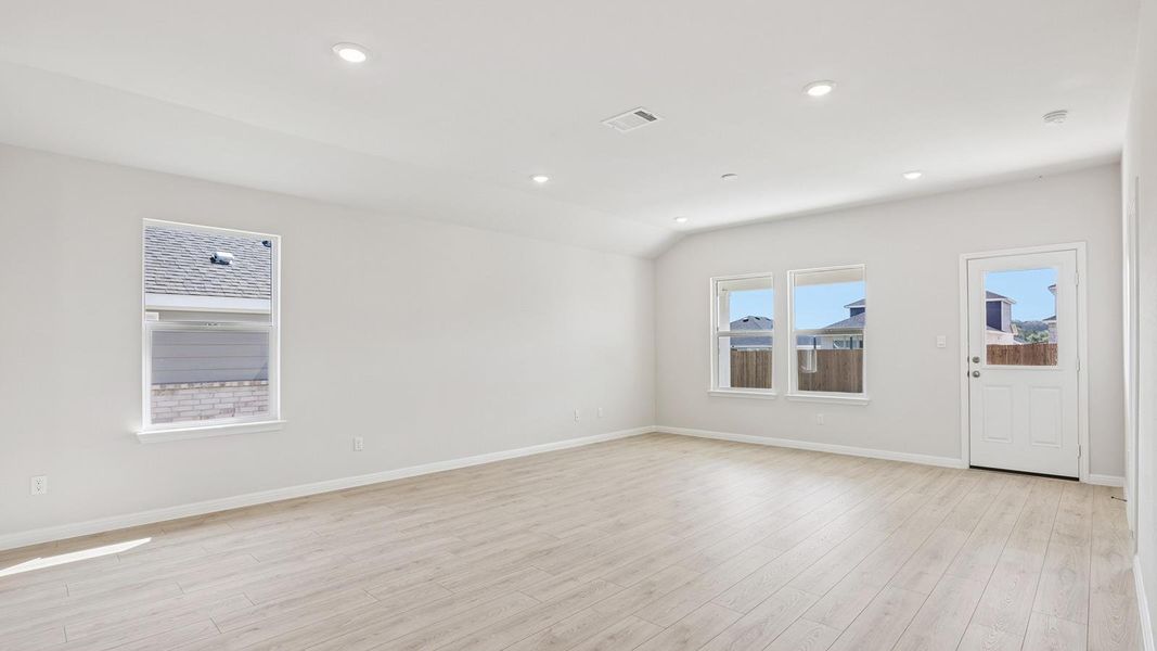 Spacious, unfurnished interior of a new home in Thunder Rock, Marble Falls (Image 20). Spacious, unfurnished interior of a new home in Thunder Rock, Marble Falls (Image 20).