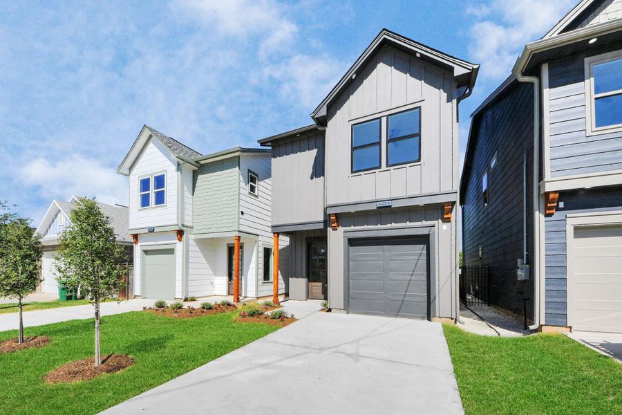 Image 27 of a home in .