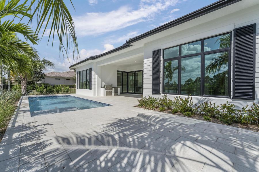 Patio/Pool/Summer Kitchen
