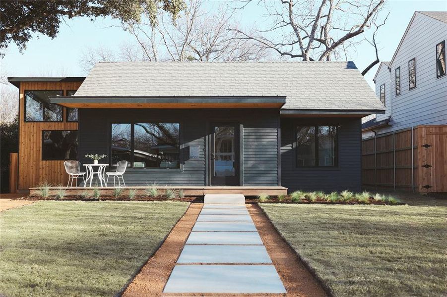Exterior details and patio area of a home in , Dallas (Image 28). Exterior details and patio area of a home in , Dallas (Image 28).