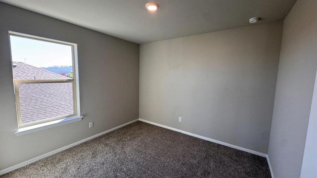 Spacious, unfurnished interior of a new home in Meadowbrook Estates, Cleburne (Image 19).