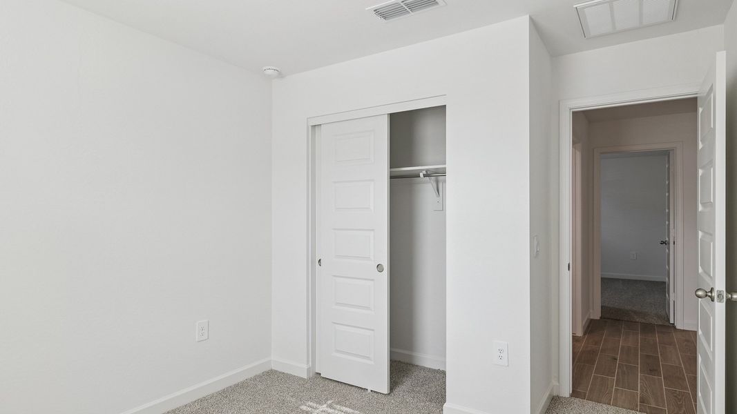 Representative unfurnished interior of a home built from the Gaven by D.R. Horton in Del Rio Ranch, Avondale (Image 15).