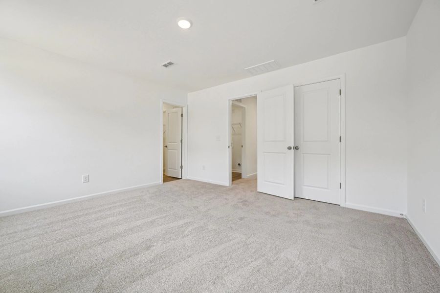 Spacious, unfurnished interior of a new home in Towns at The Point, Rolesville (Image 24).