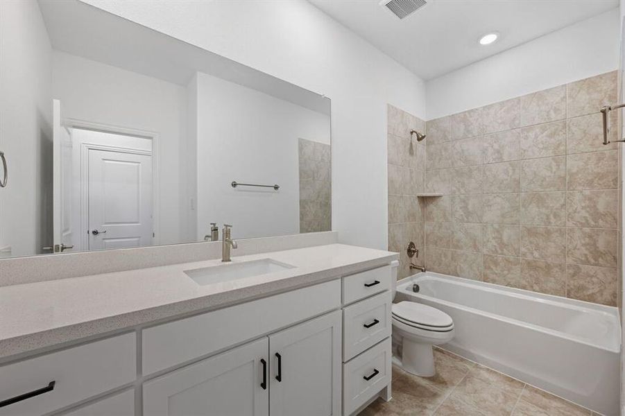 1908 Evergreen Terrace - Ready Now! 1908 Evergreen Terrace - Ready Now!