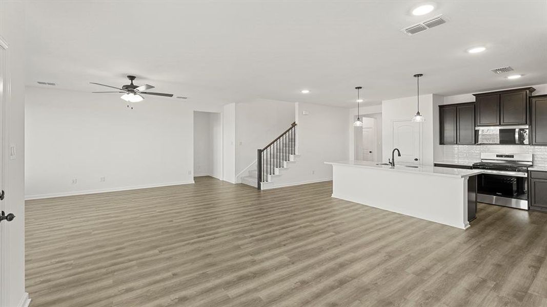 10. 3159 Duck Heights - Dining (2) 10. 3159 Duck Heights - Dining (2)