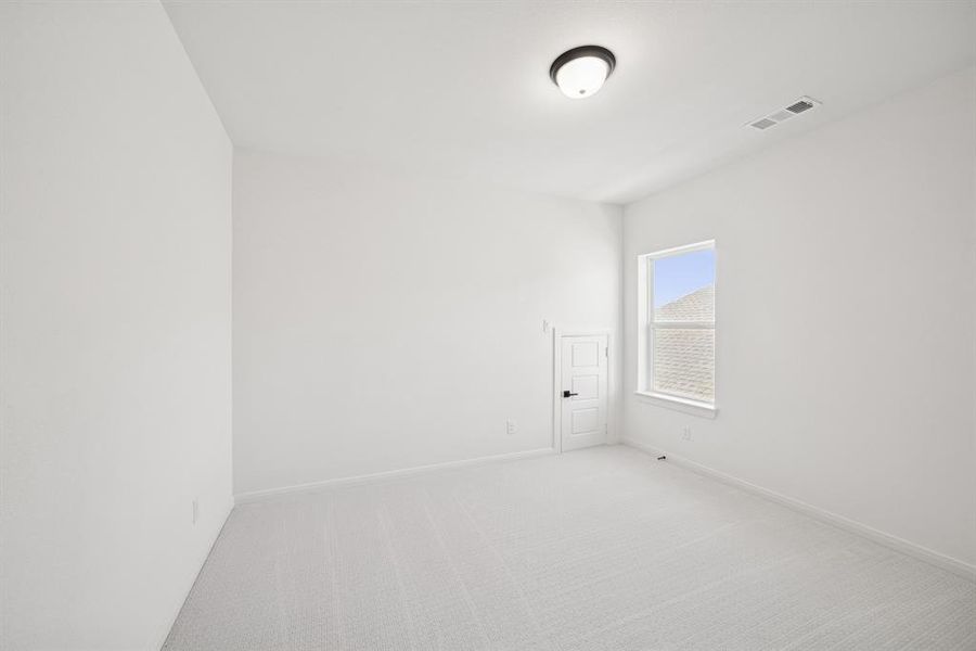 Spacious, unfurnished interior of a new home in Pecan Square - Gardens, Northlake (Image 24).