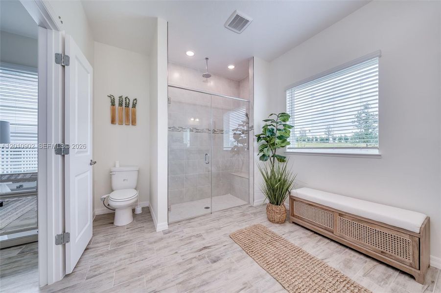 Furnished interior view inside a new home in , Port St. Lucie (Image 41).