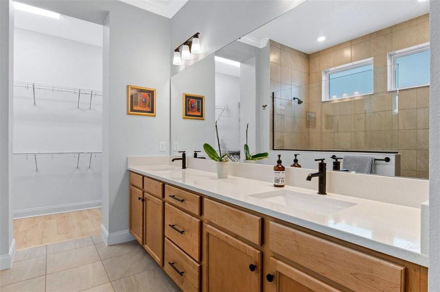 Furnished interior view inside a new home in , St. Cloud (Image 40).