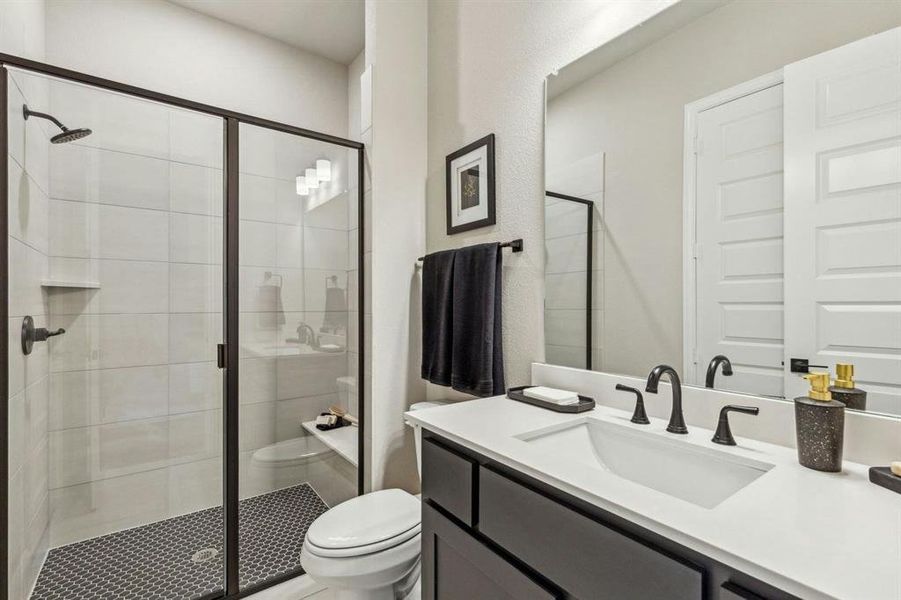 Furnished interior view inside a new home in Heritage, McLendon-Chisholm (Image 15). Furnished interior view inside a new home in Heritage, McLendon-Chisholm (Image 15).