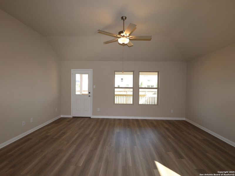 Spacious, unfurnished interior of a new home in Blue Ridge Ranch, San Antonio (Image 23). Spacious, unfurnished interior of a new home in Blue Ridge Ranch, San Antonio (Image 23).
