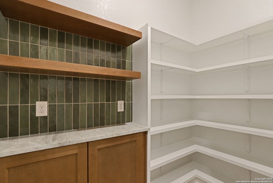 Image 38 of a home in .