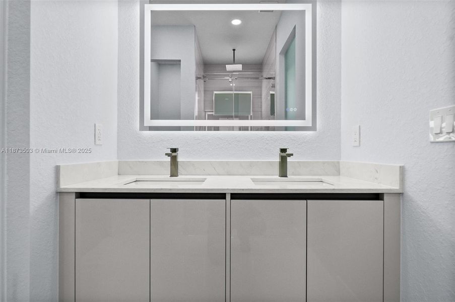 Furnished interior view inside a new home in , Naples (Image 6).