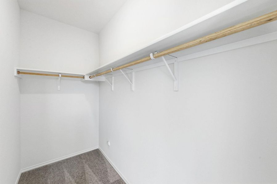 Spacious, unfurnished interior of a new home in Stoney Chase, Del Valle (Image 17).