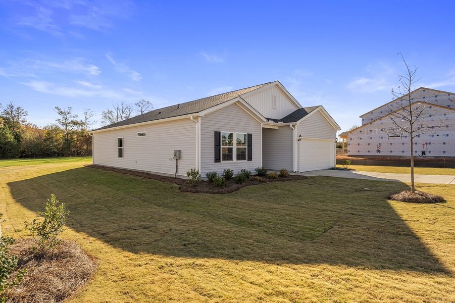 Exterior details and patio area of a home in Burke Estates, Chesnee (Image 3).