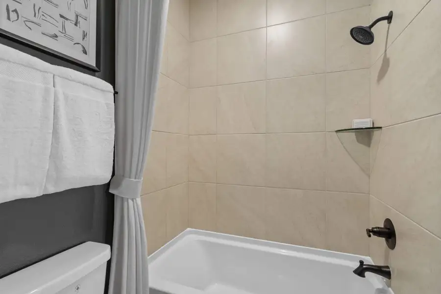 Image 109 of a home in Beacon Point. Image 109 of a home in Beacon Point.