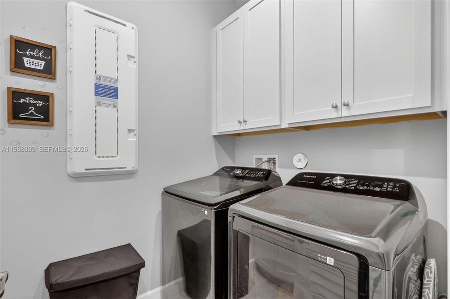 Furnished interior view inside a new home in , Port St. Lucie (Image 36).