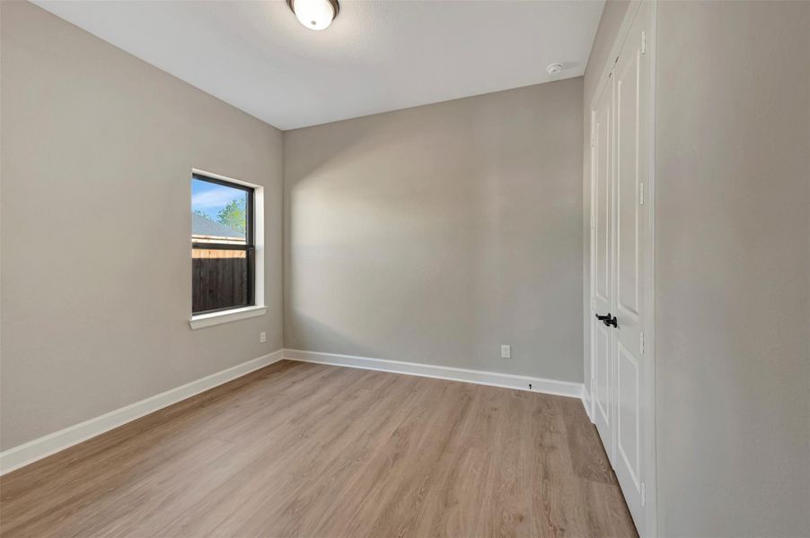 Spacious, unfurnished interior of a new home in Kresston - Enclave Collection, Montgomery (Image 28).