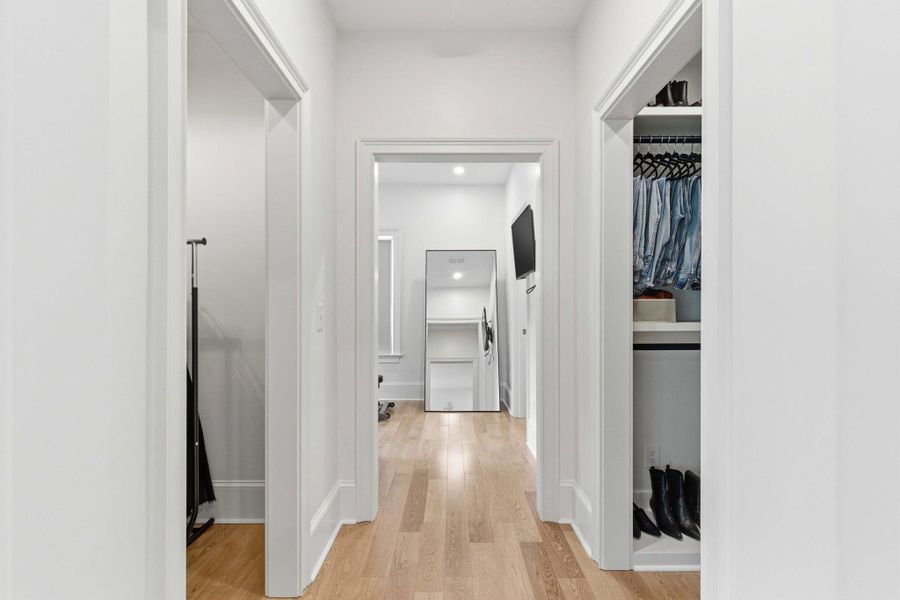Spacious, unfurnished interior of a new home in , Charleston (Image 22).