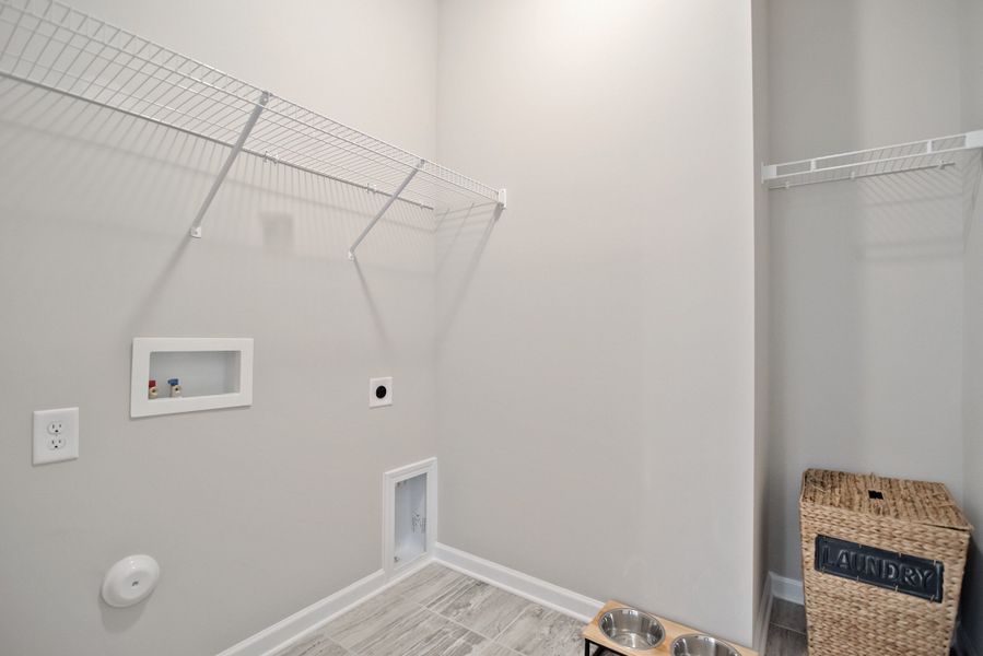 Spacious, unfurnished interior of a new home in Stratford Station, Lebanon (Image 18). Spacious, unfurnished interior of a new home in Stratford Station, Lebanon (Image 18).