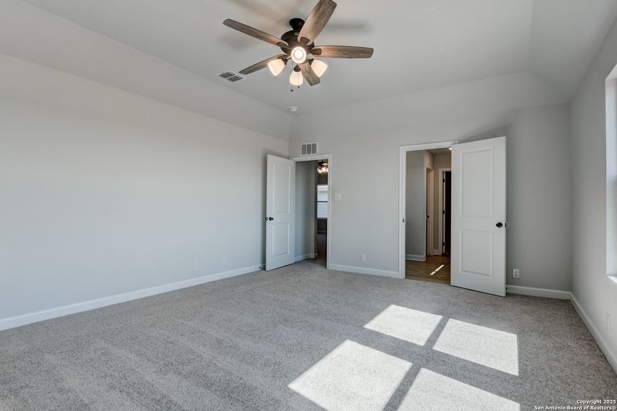 Spacious, unfurnished interior of a new home in Cordova Trails, Seguin (Image 38). Spacious, unfurnished interior of a new home in Cordova Trails, Seguin (Image 38).