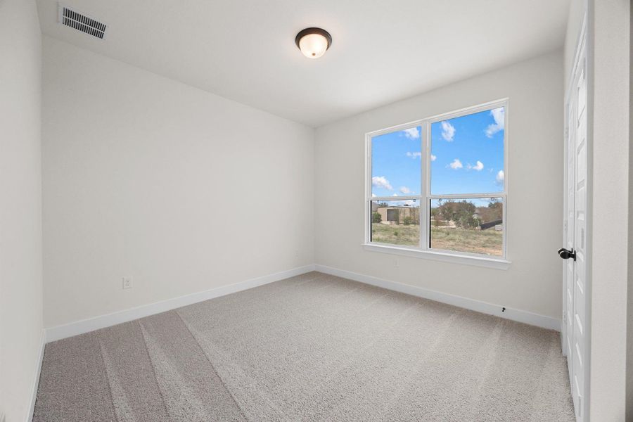 Spacious, unfurnished interior of a new home in Parmer Ranch - 40', Georgetown (Image 25). Spacious, unfurnished interior of a new home in Parmer Ranch - 40', Georgetown (Image 25).